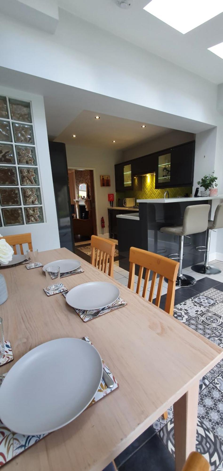 2 Bed House Free Parking Near Murrayfield Stadium
