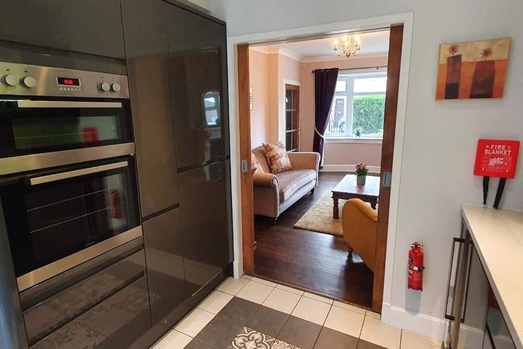 2 Bed House Free Parking Near Murrayfield Stadium Holiday home *